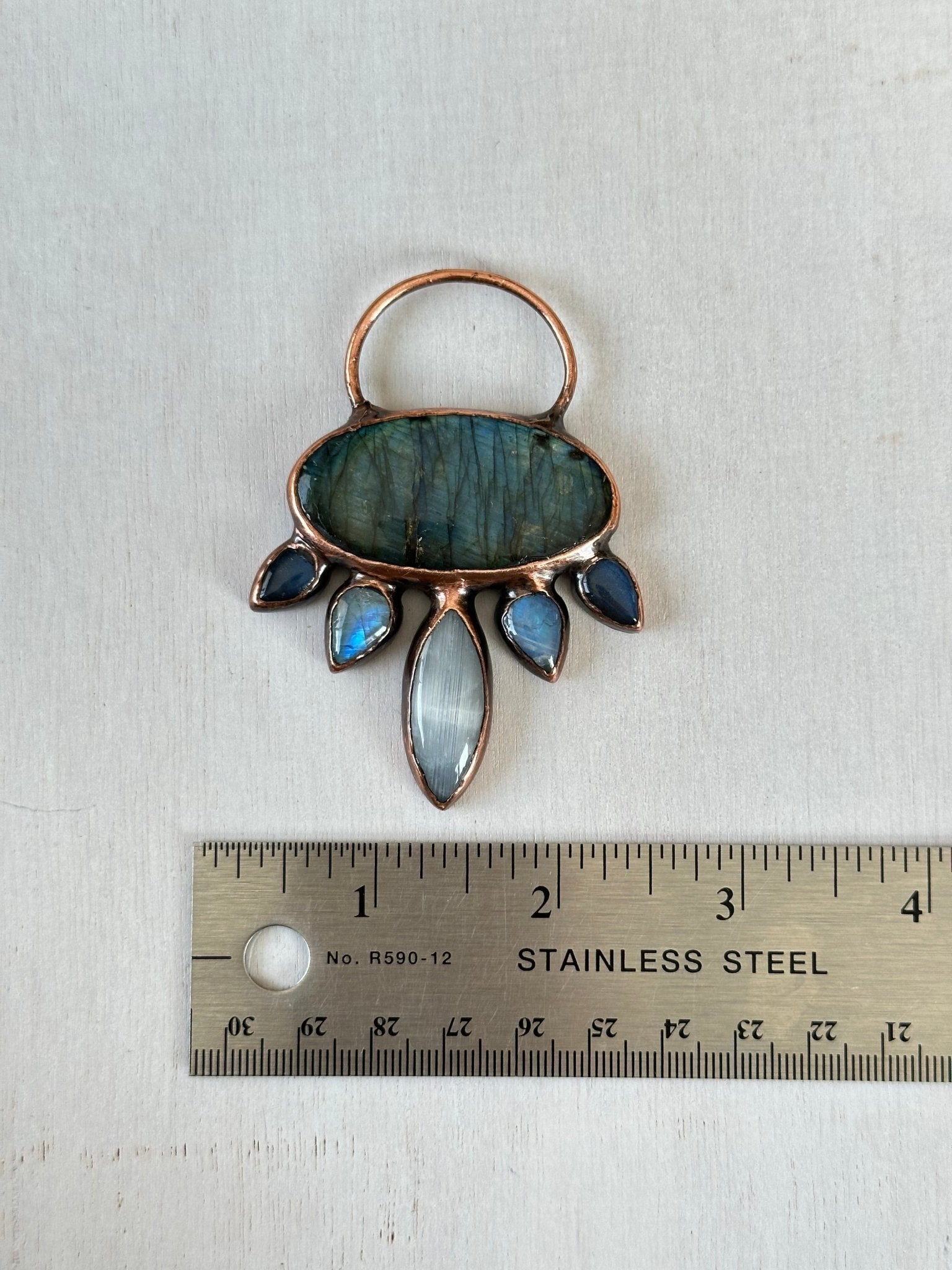 The UFO. Alien Spacecraft Labradorite Pendant - earthandelm