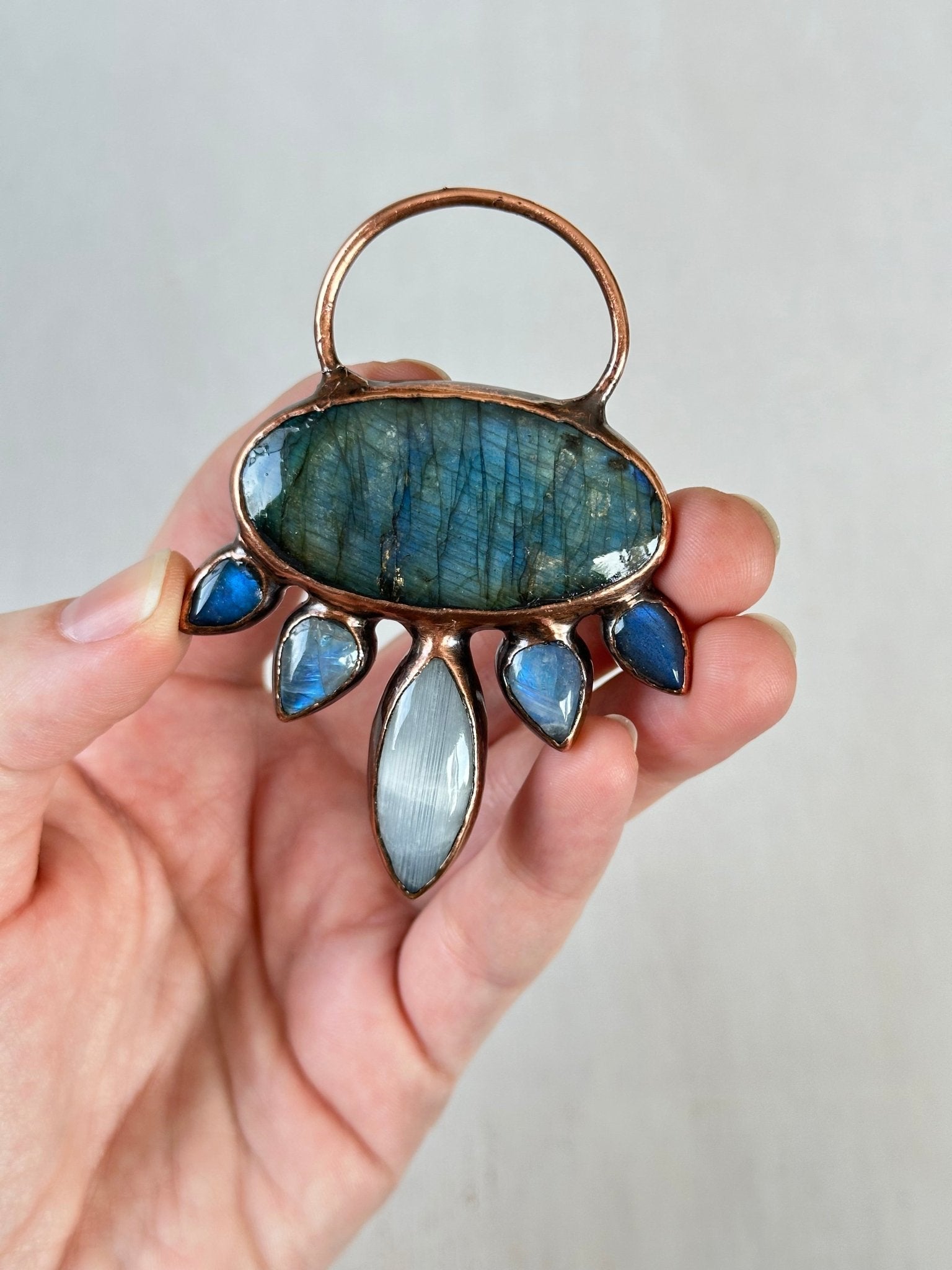 The UFO. Alien Spacecraft Labradorite Pendant - earthandelm