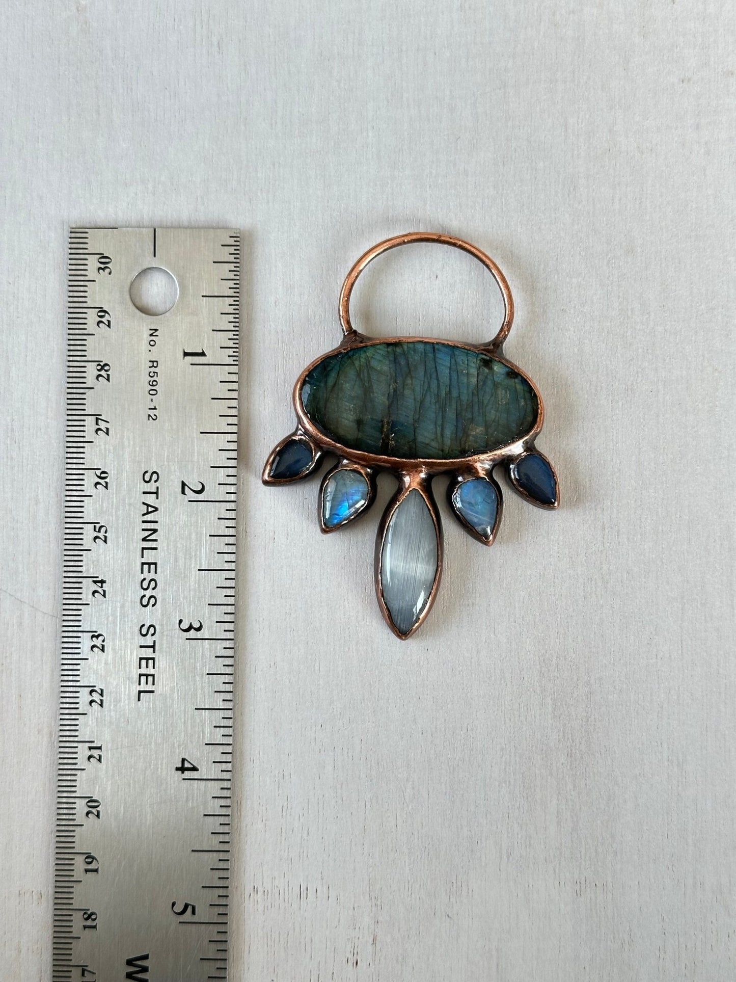 The UFO. Alien Spacecraft Labradorite Pendant - earthandelm