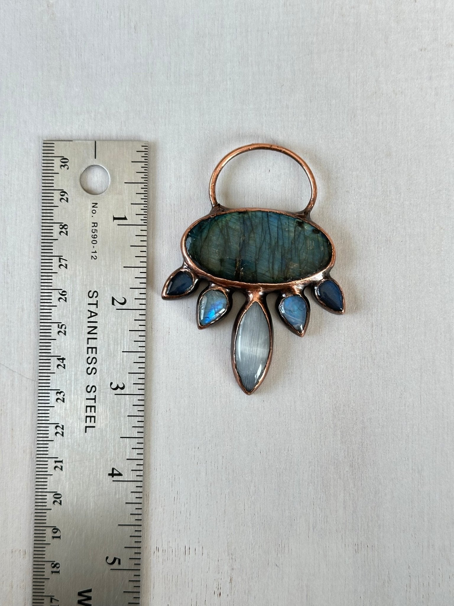 The UFO. Alien Spacecraft Labradorite Pendant - earthandelm