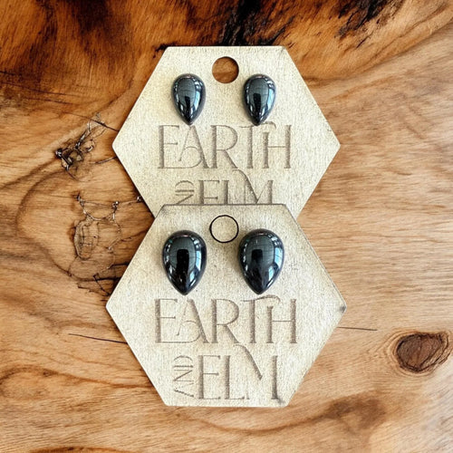 Black Onyx Pear Studs - earthandelm