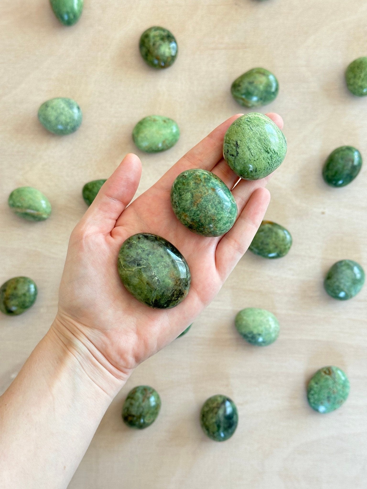 Chakra Palm Stone Set | Rainbow Gemstone - earthandelm