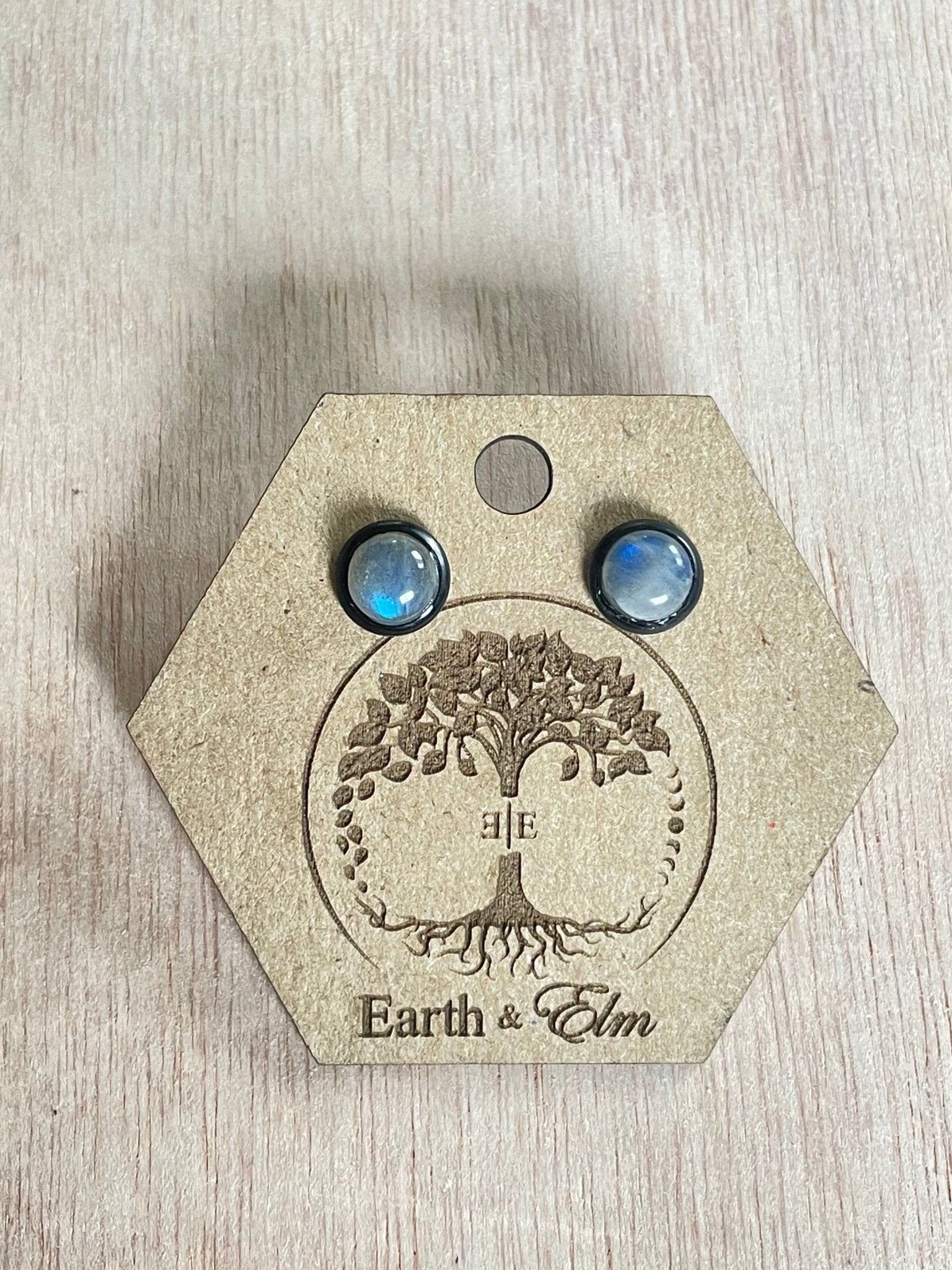 Labradorite in Metal Settings - earthandelm