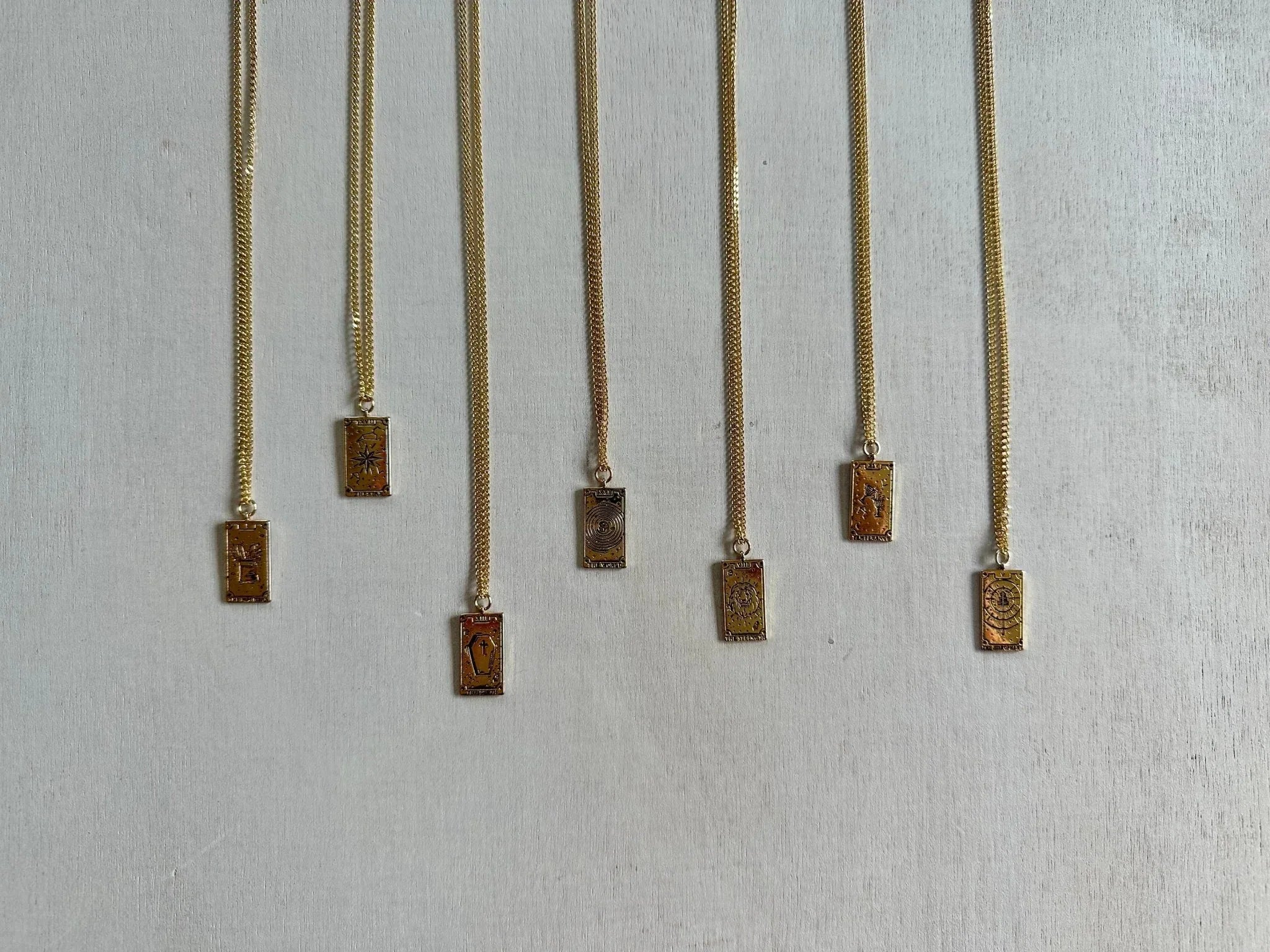 Minimalist Tarot Necklace - earthandelm