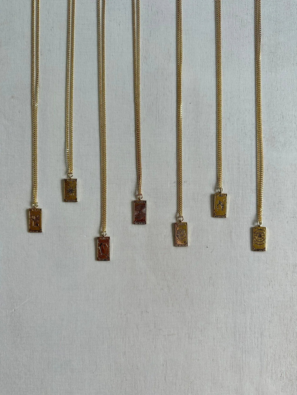 Minimalist Tarot Necklace - earthandelm