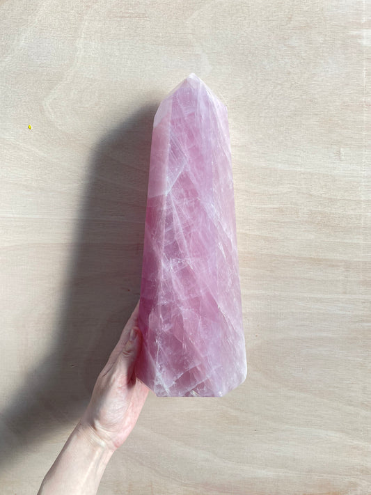 XXL Rose Quartz Tower 